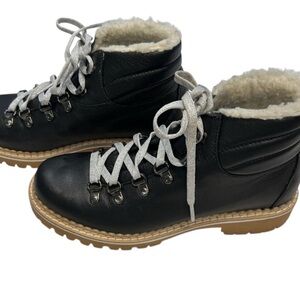 Women's Black Winter Boots with Faux Fur Lining